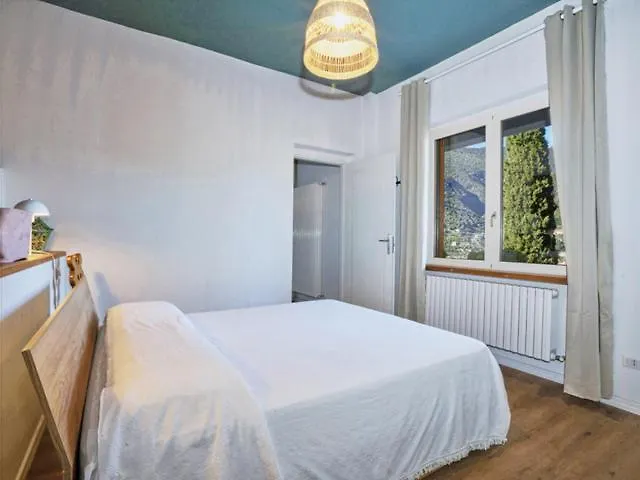 Talina - Vista E Parcheggio Privato